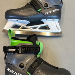 Bauer Konekt Hockey Goalie Skates Regular Width Size 4 (Used)