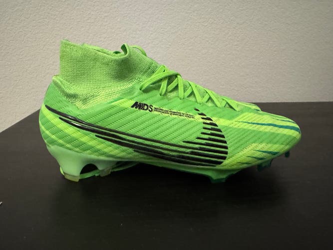 Green Men's Size M 9.5 (W 10.5) Nike Mercurial superfly 9 Cleats (Used)