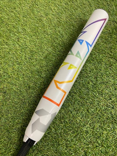 White 2025 DeMarini Prism+ Composite Bat (-11) Composite 22 oz 33" (Used)