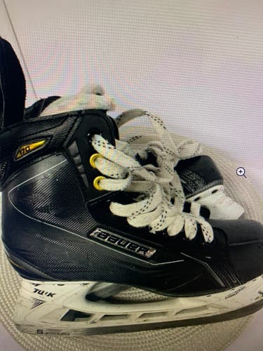 Bauer Supreme 170 Hockey Skates Regular Width Size 5 (Used)