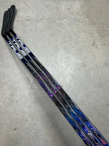 3 Pack P92 90 Flex Senior True Hzrdus 9x4 Right Hand Hockey Stick Pro Stock (New)