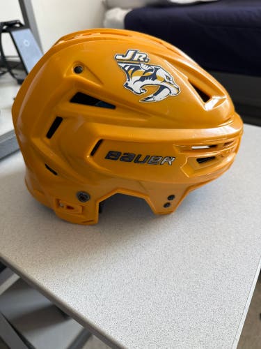Medium Bauer Re-Akt 150 Helmet (Used)