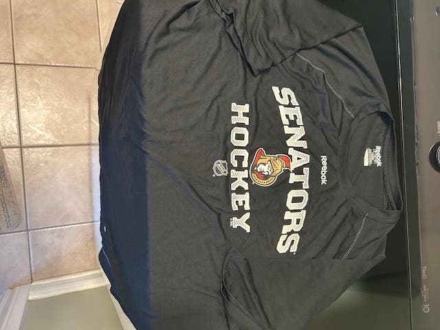 Ottawa Senators Size XL NHL Reebok Speedwick Base Layer Pro Stock Short Sleeve Shirt