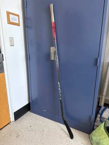 Senior CCM JetSpeed FT670 Left Hand Hockey Stick P29 85 Flex (Used)