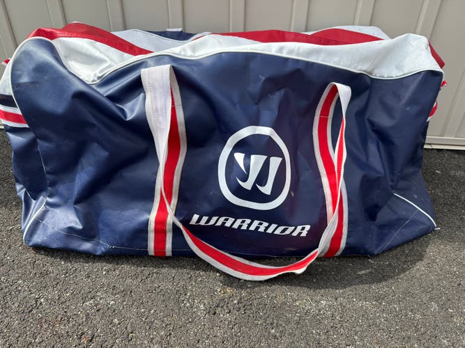 Warrior X-Large 40” bag.  Fit Goalie gear.