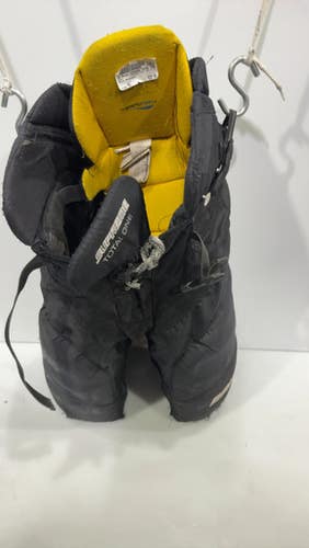 Used Bauer SUPREME TOTAL ONE JR MD Junior Pant Black MD 11615-S000271285