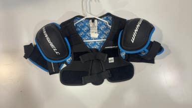 Used WinnWell SP WINNWELL WOMENS SM Senior Shoulder Pads SM 11615-S000272429