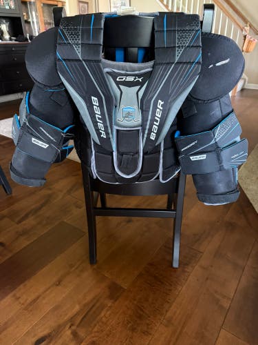 Large/Extra Large Bauer GSX Goalie Chest Protector (Used)
