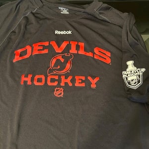 New Jersey Devils Playoffs 2009 Size XL NHL Reebok Speedwick Base Layer Pro Stock