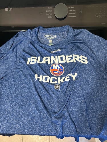 New York Islanders NHL Size L NHL Reebok Speedwick Base Layer Pro Stock