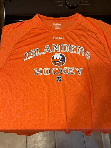 New York Islanders NHL Size XL NHL Reebok Speedwick Base Layer Pro Stock