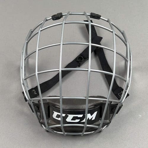 CCM FM06 Medium Hockey Cage