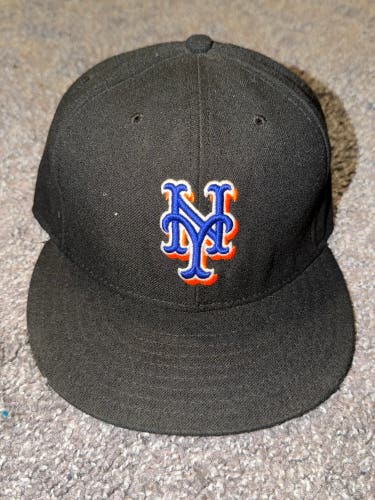 New Era MLB Baseball New York Mets Fitted Hat Men’s Size 7,1/2 Used Pre Owned