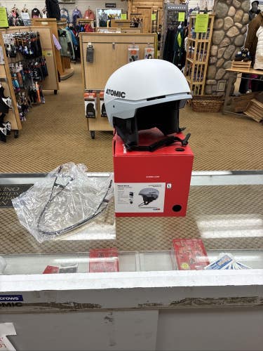 Atomic Redster SL Soft Ear Ski Racing Helmet Size LARGE (59-63) 24/25 NEW!!