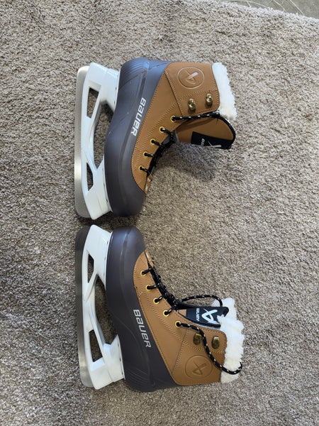 2021 Bauer Whistler Hockey Skates 5 (Used)