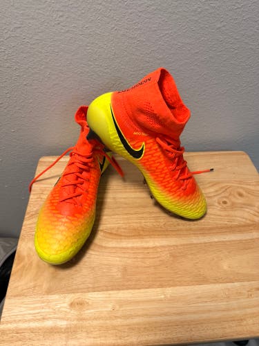 Orange Men's Size M 9.5 (W 10.5) Nike Magista Obra II Pro Molded Cleats Cleats (Used)