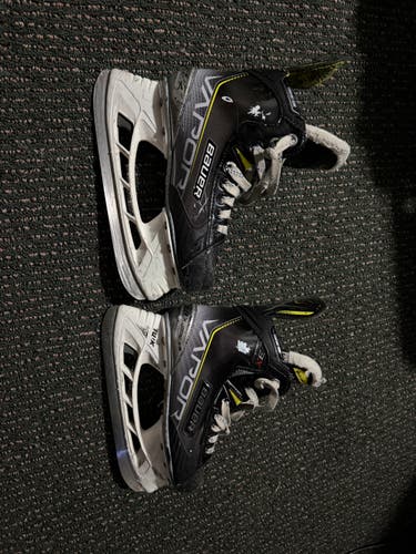 Bauer Vapor 3X Hockey Skates Regular Width Size 3 (Used)