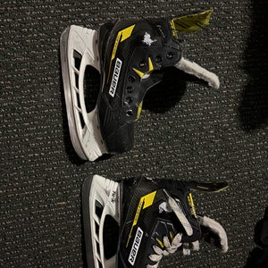 Bauer Supreme M4 Hockey Skates Extra Wide Width Size 3 (Used)