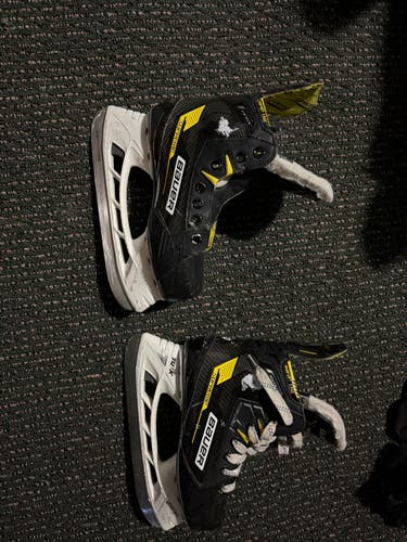 Bauer Supreme M4 Hockey Skates Extra Wide Width Size 3 (Used)