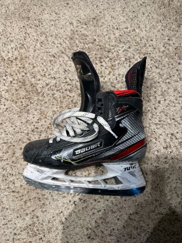 2019 Bauer Vapor 2X Pro Hockey Skates Regular Width Pro Stock 7 (Used)