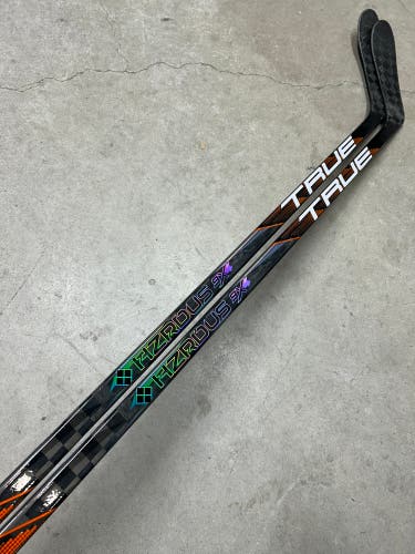 2 PACK 70 Flex P28 True Hzrdus 9x4 Senior Left Hand Hockey Stick Pro Stock (New)
