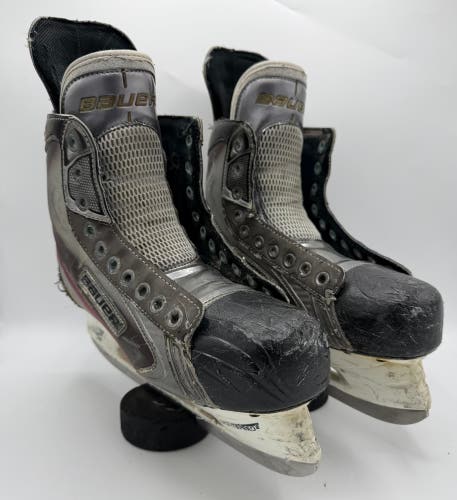 2011 Bauer Vapor X6.0 Hockey Skates Regular Width 7.5