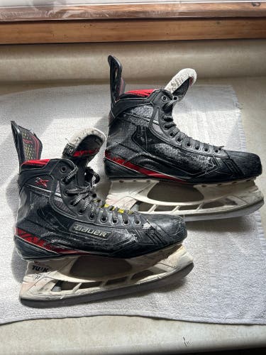 Black 2019 Bauer Vapor 2X Hockey Skates Regular Width 10.5 (Used)