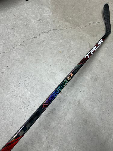 P28 85 Flex Senior True Hzrdus 9x4 Left Hand Hockey Stick Pro Stock (New)