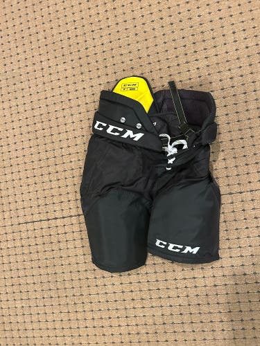 New Men's Senior Medium CCM Tacks 9080 Hockey Pants