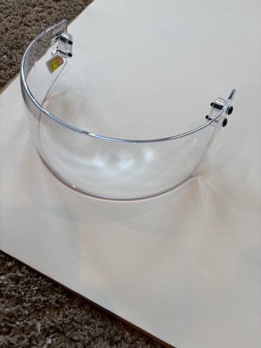 Medium Bauer Pro Straight Visor Clear Visor (Used)