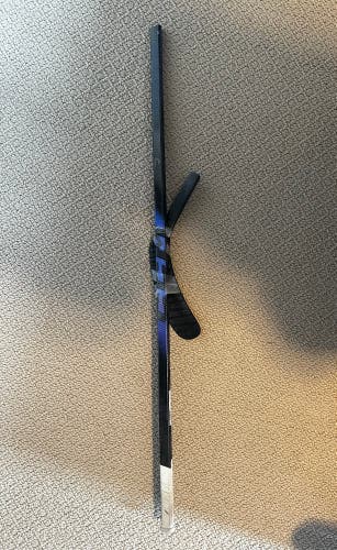 Broken Senior CCM Ribcor Trigger 10 Pro Right Handed Hockey Stick P29+1/4 85 Flex