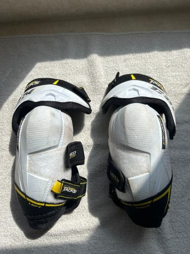 Senior Small CCM Super Tacks AS1 Elbow Pads (Used)