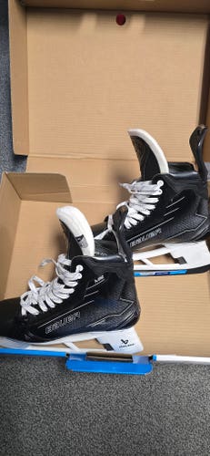 Bauer Supreme M50 Pro Hockey Skates Regular Width 10 (Used)