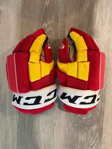 CCM HG4RPP Gloves 14" Pro Stock (Used)