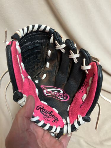 RH Rawlings Player series Baseball Glove 8.5" (Used)