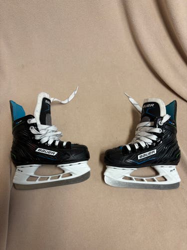 Bauer XLP Hockey Skates 10 (Used)