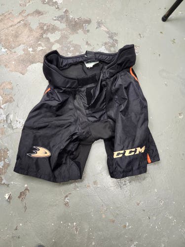 Ducks Black Large CCM PP90 Pant Shell Pro Stock (Used)