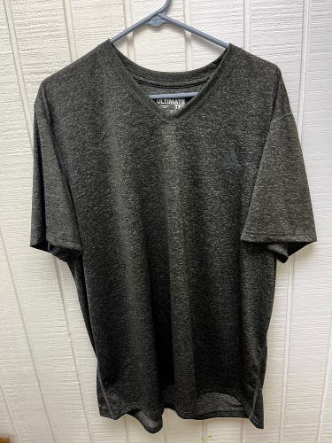 Adidas Men’s XXL Gray Activewear Tee 2XL SS Workout Sporty Casual Athletic Shirt