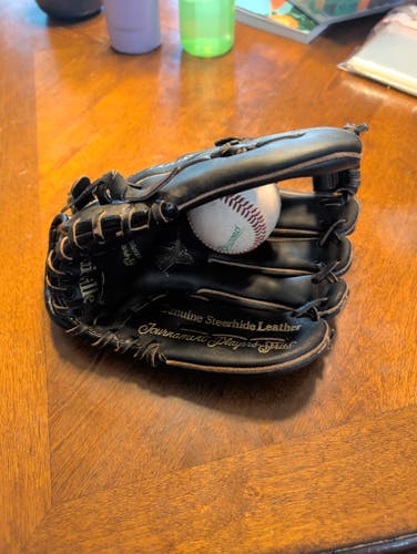 Louisville Slugger RH Infield TPX Baseball Glove 12" (Used)