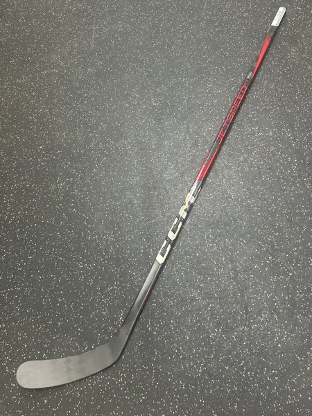 CCM Ribcor Trigger 8 Pro Right Handed P29 60 Flex Pro Stock (New) Stick Item#CCT87