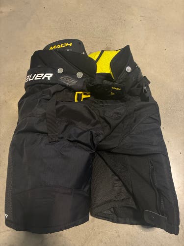 Men's Junior Large Bauer Supreme Mach Hockey Pants Barely Used