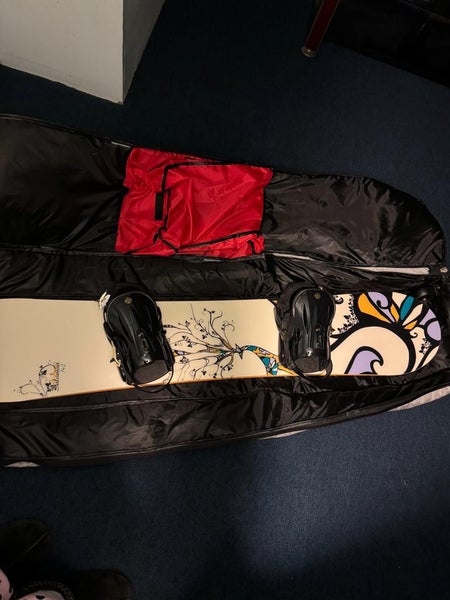 Women's Salomon Lotus Snowboard 142 cm (Used)