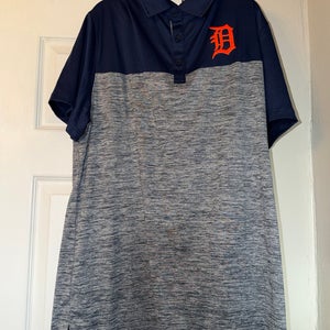 Majestic MLB Baseball Genuine Merchandise Detroit Tigers Graphic Print Shirt New