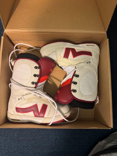 Size M 6.0 (W 7.0) Vans Hi-Standard Snowboard Boots (Used)
