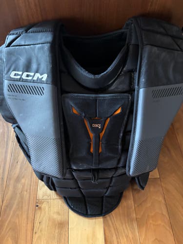 XS CCM Goalie Chest Protector (Used)