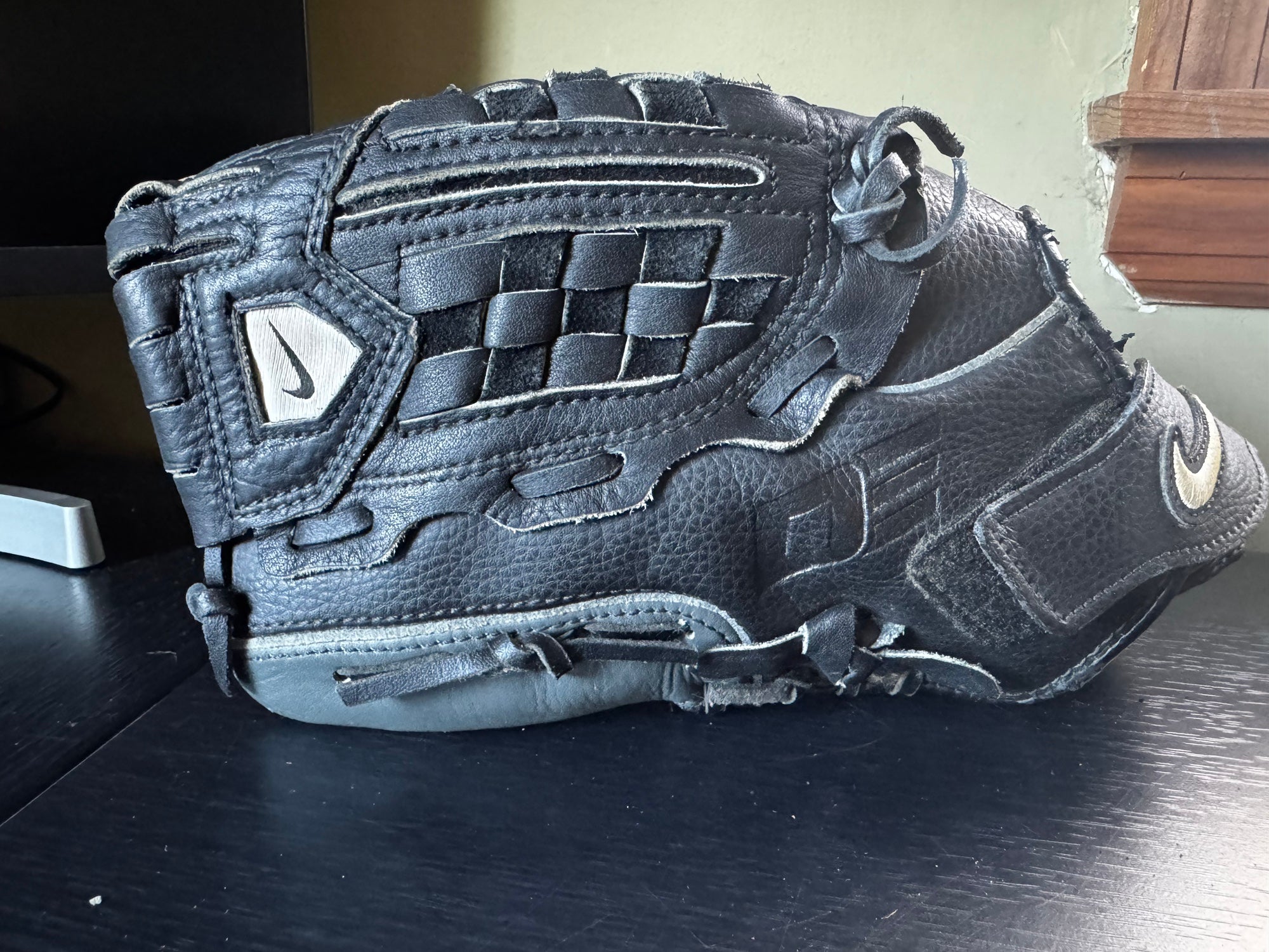Nike Diamond Elite Baseball Gloves & Mitts | New and Used on