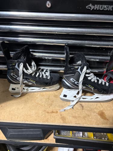 2024 CCM Tacks XF 70 Hockey Skates Regular Width Size 5.5 (Used)