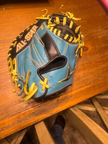 All Star S7 Elite RH Catcher's Baseball Glove 33" (Used)