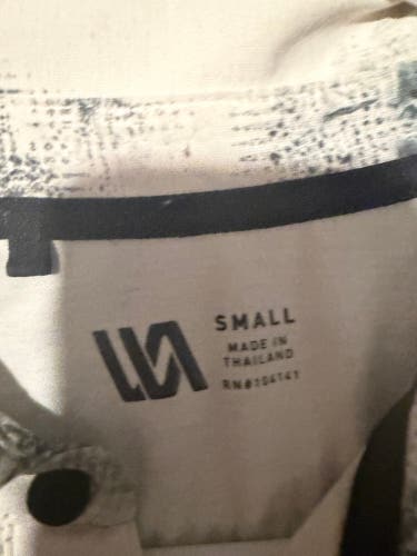 lot of 6 polo Shirts size small (Used)
