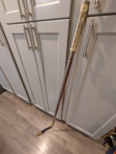 RARE Junior Nike 7000 Pro Series Right Handed Hockey Stick 100 Flex (Used)